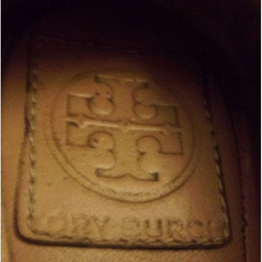 Tory Burch Ballet Flats Size 8 Medium Tan Patent Leather  Beige Khaki